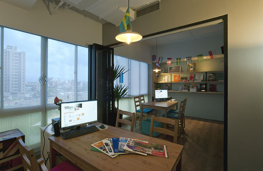 留學咨詢機構辦公室設計8