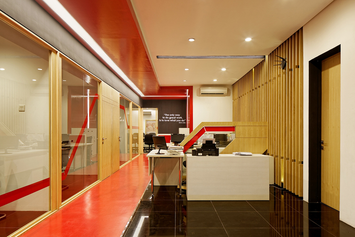 時尚木語  OMG印尼公司辦公室設(shè)計欣賞