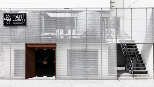 辦公室裝修關于專業(yè)的裝修團隊的選擇